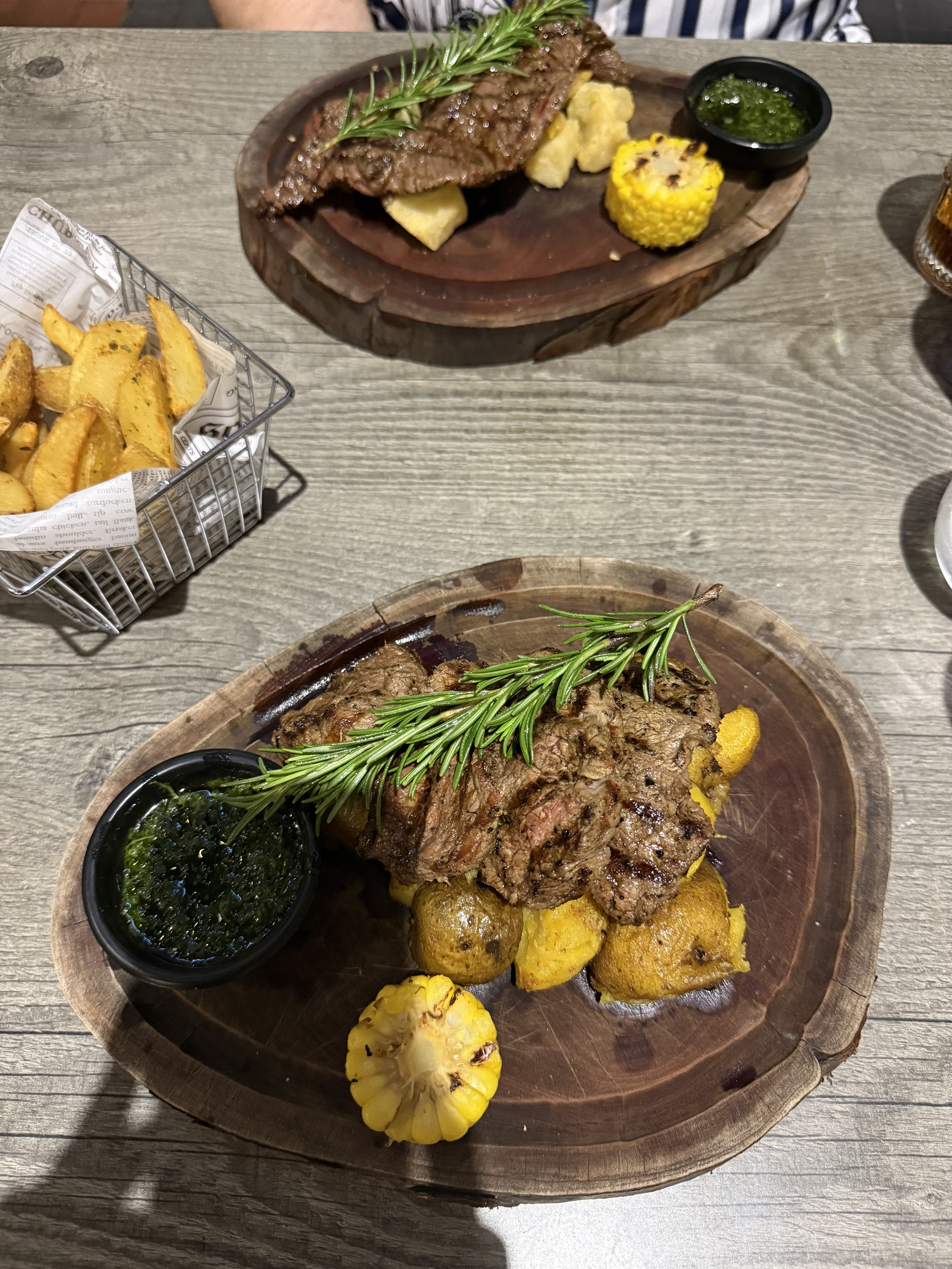 Grilled steak with potatoes