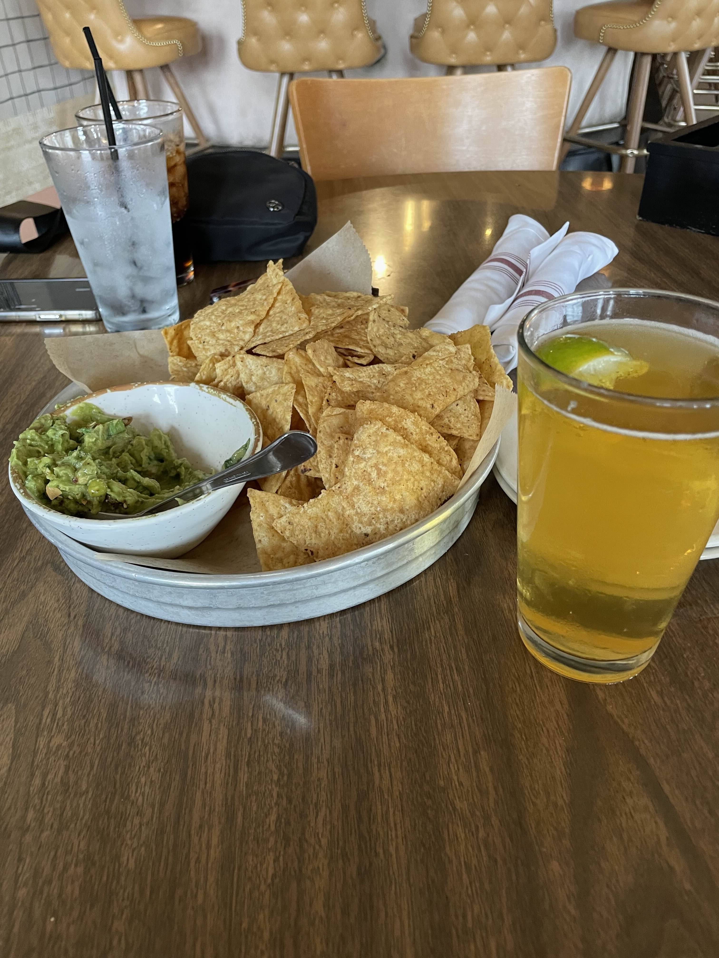 Nachos with guacamole