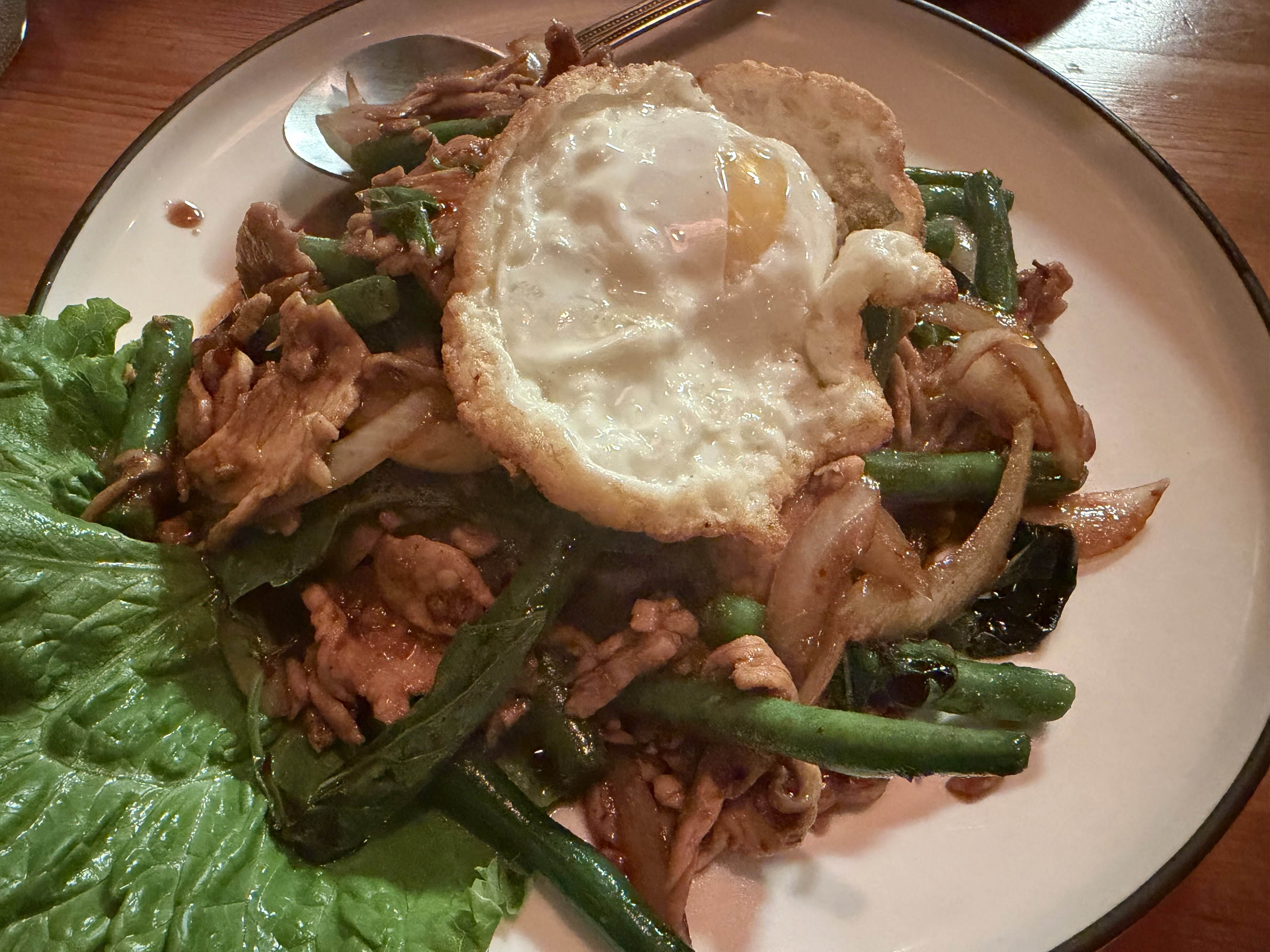 Stir fried chicken with egg