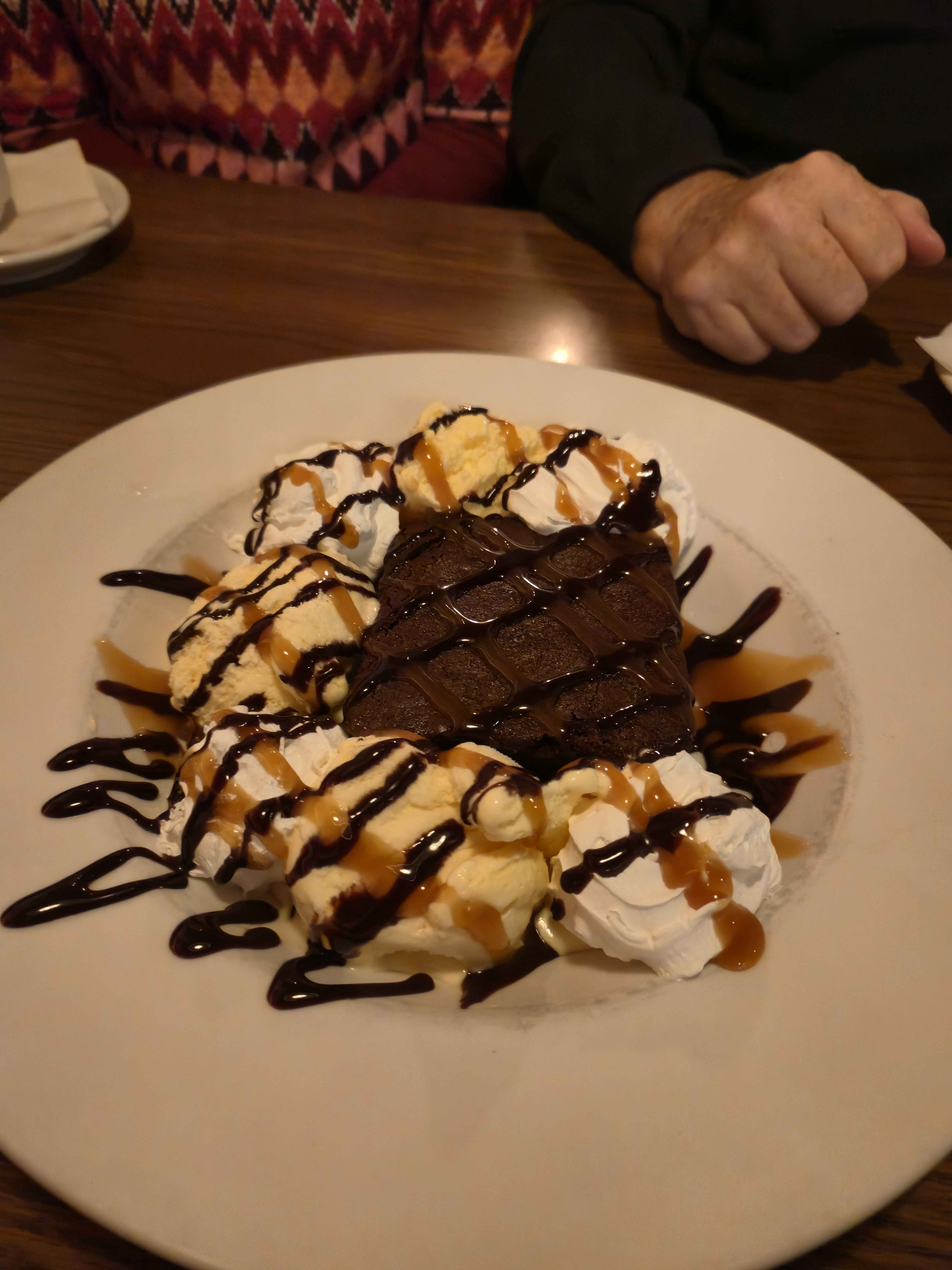 Brownie sundae