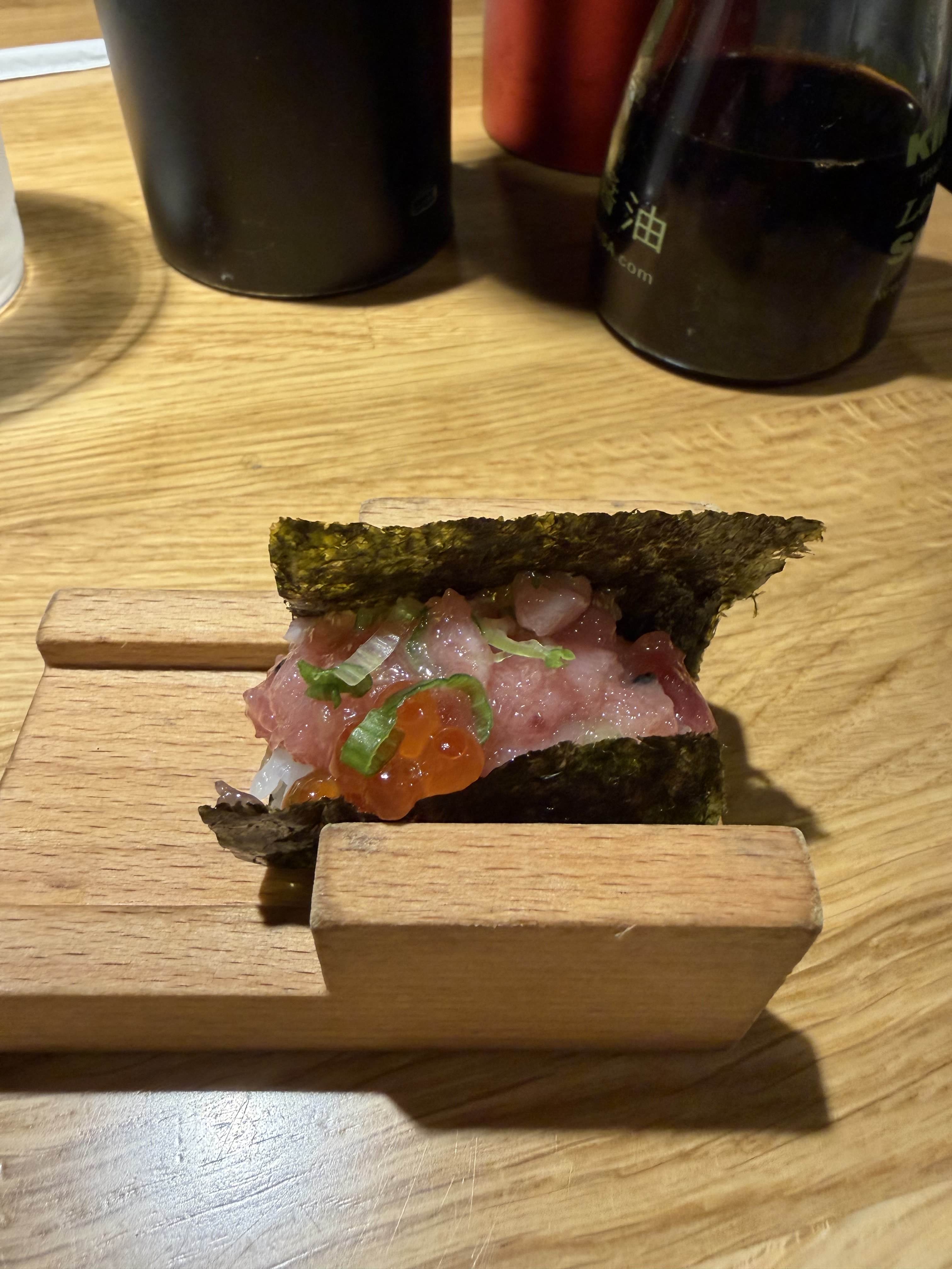 sushi hand roll