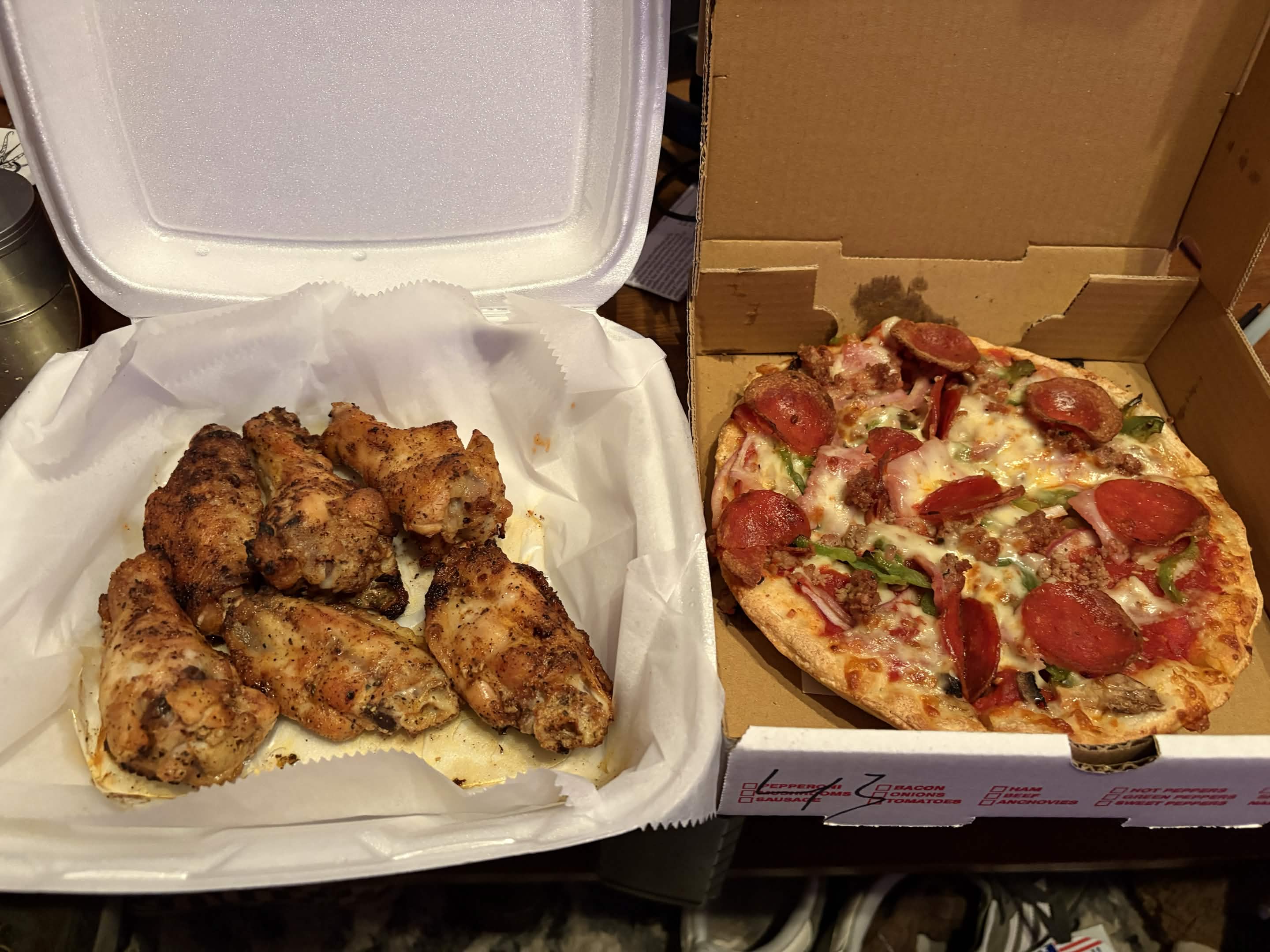 chicken wings pizza