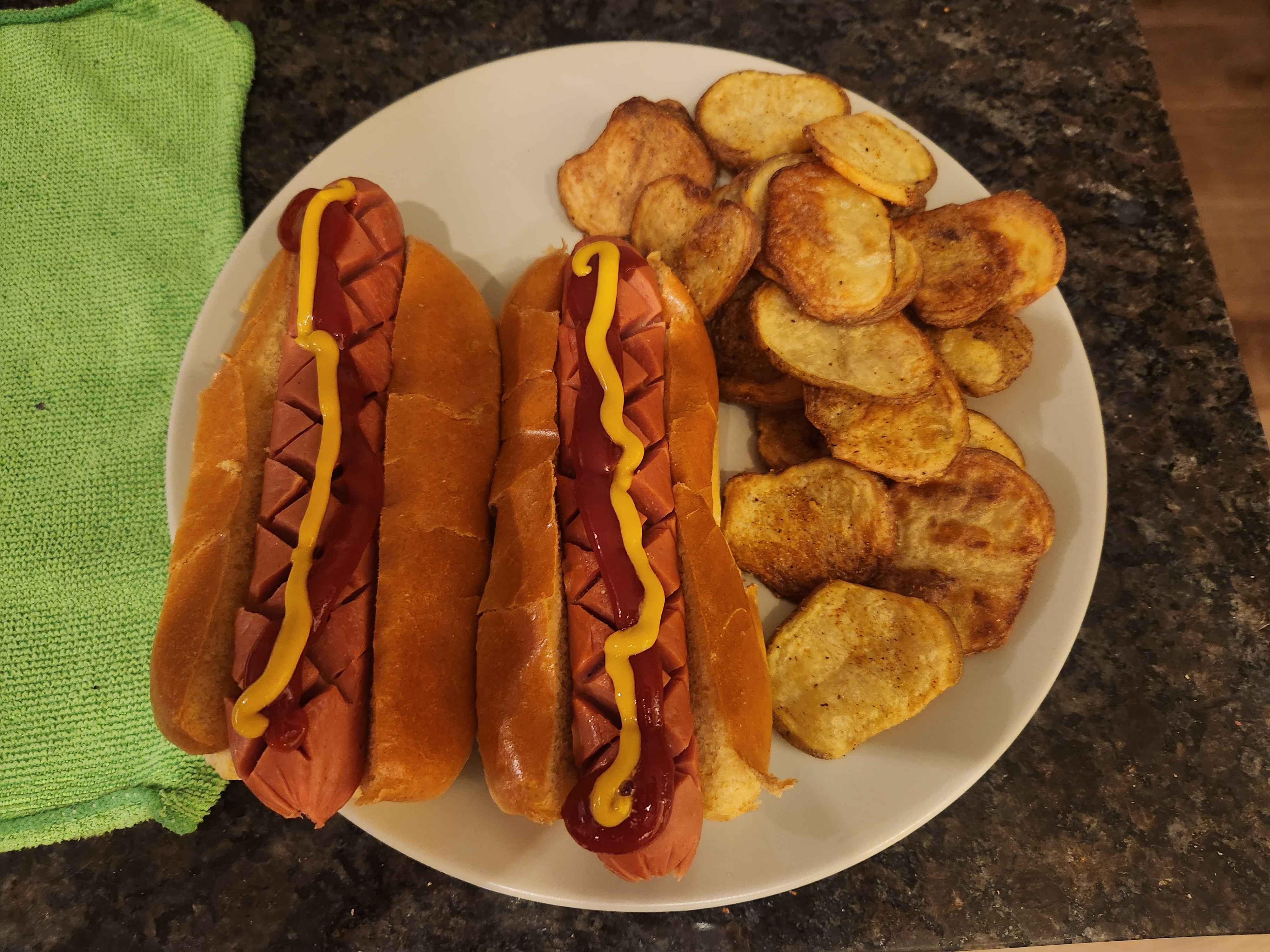 Hot dogs and potato chips