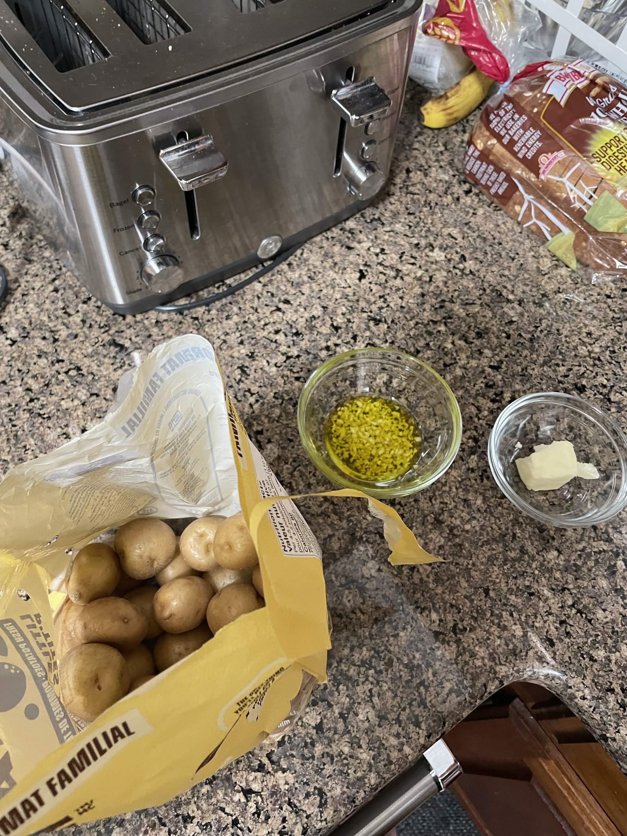 potatoes with oil and seasoning (1)