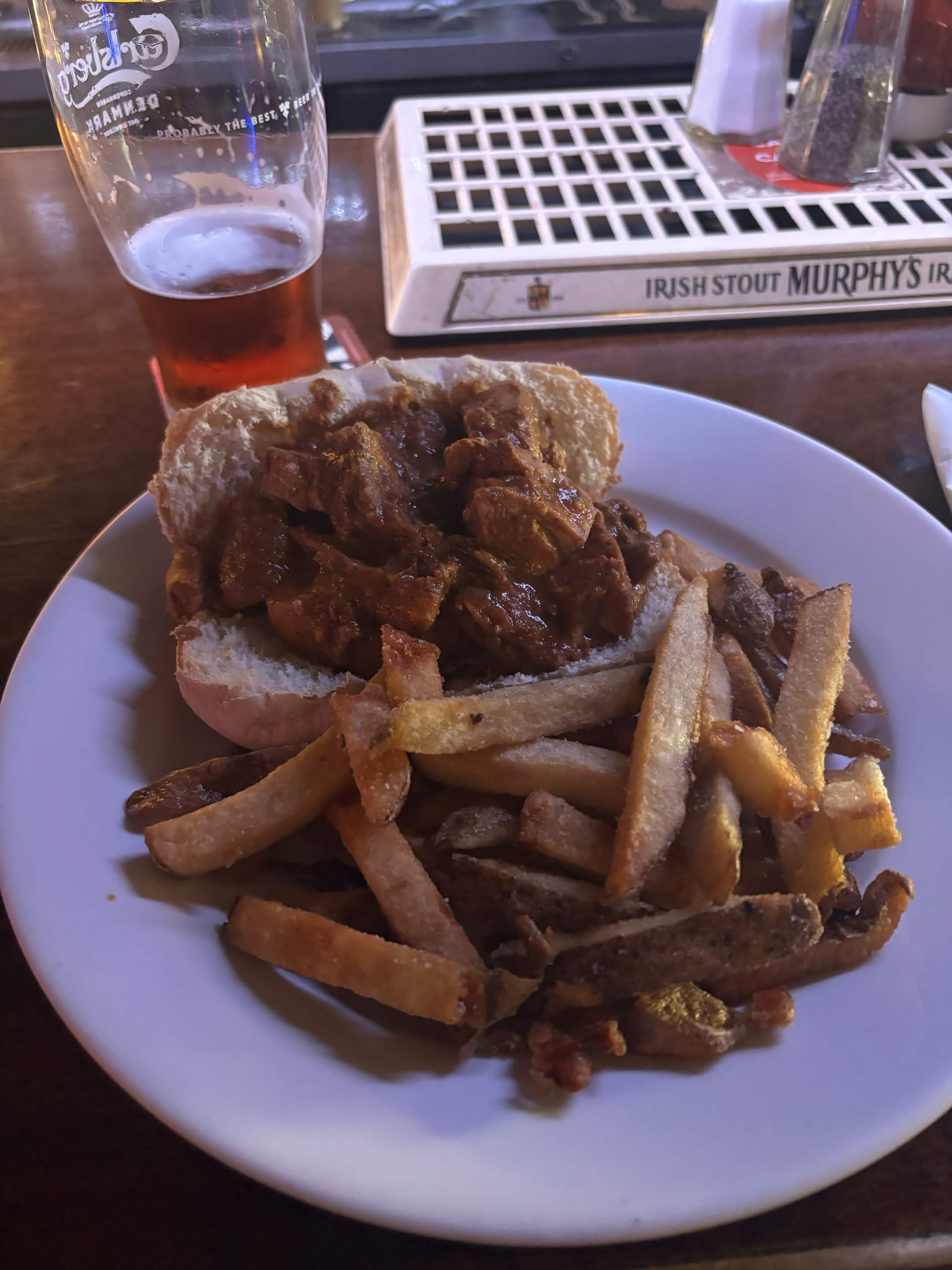 Chili cheese sandwich with fries (2)