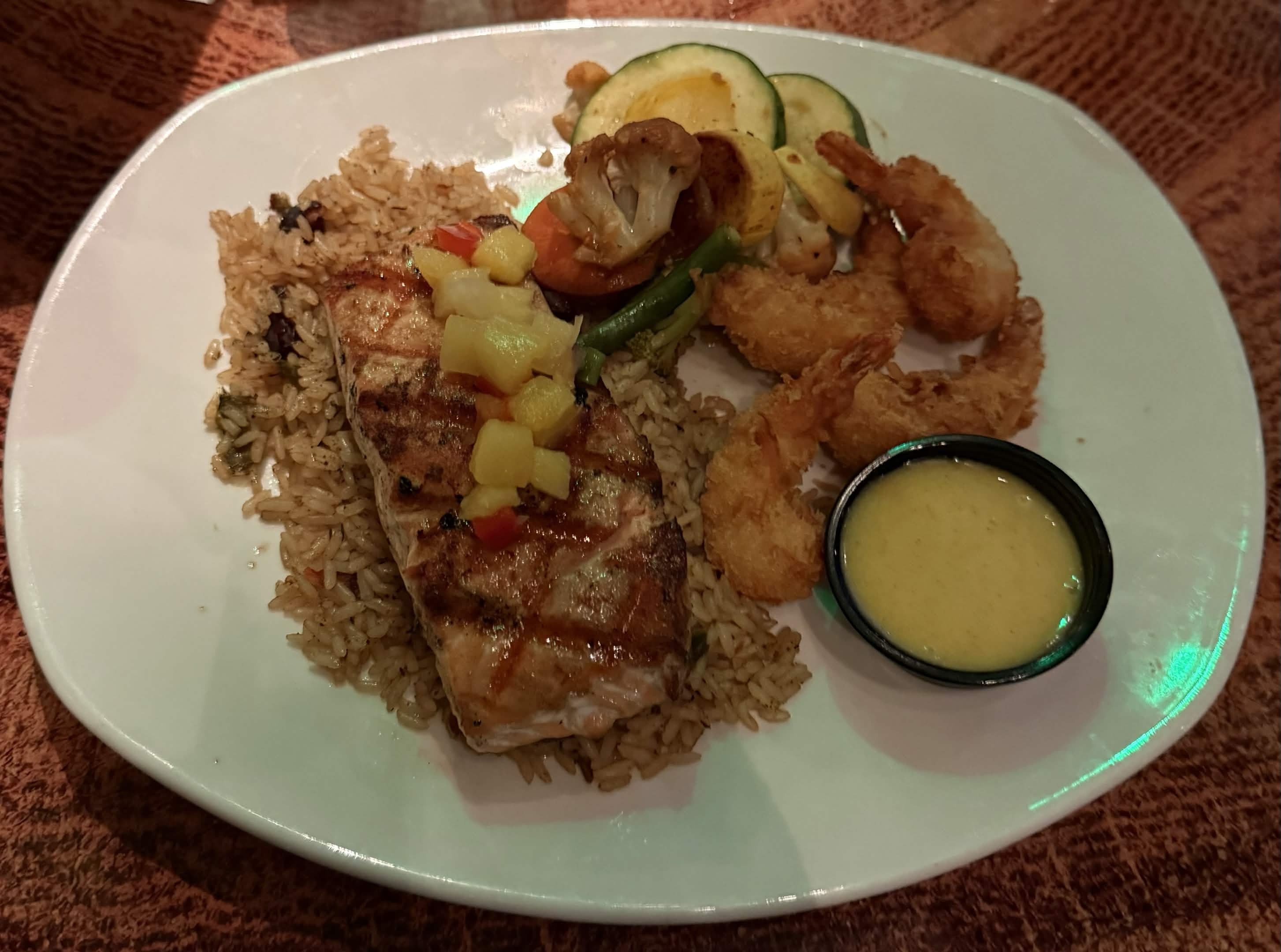 Grilled salmon with shrimp (2)