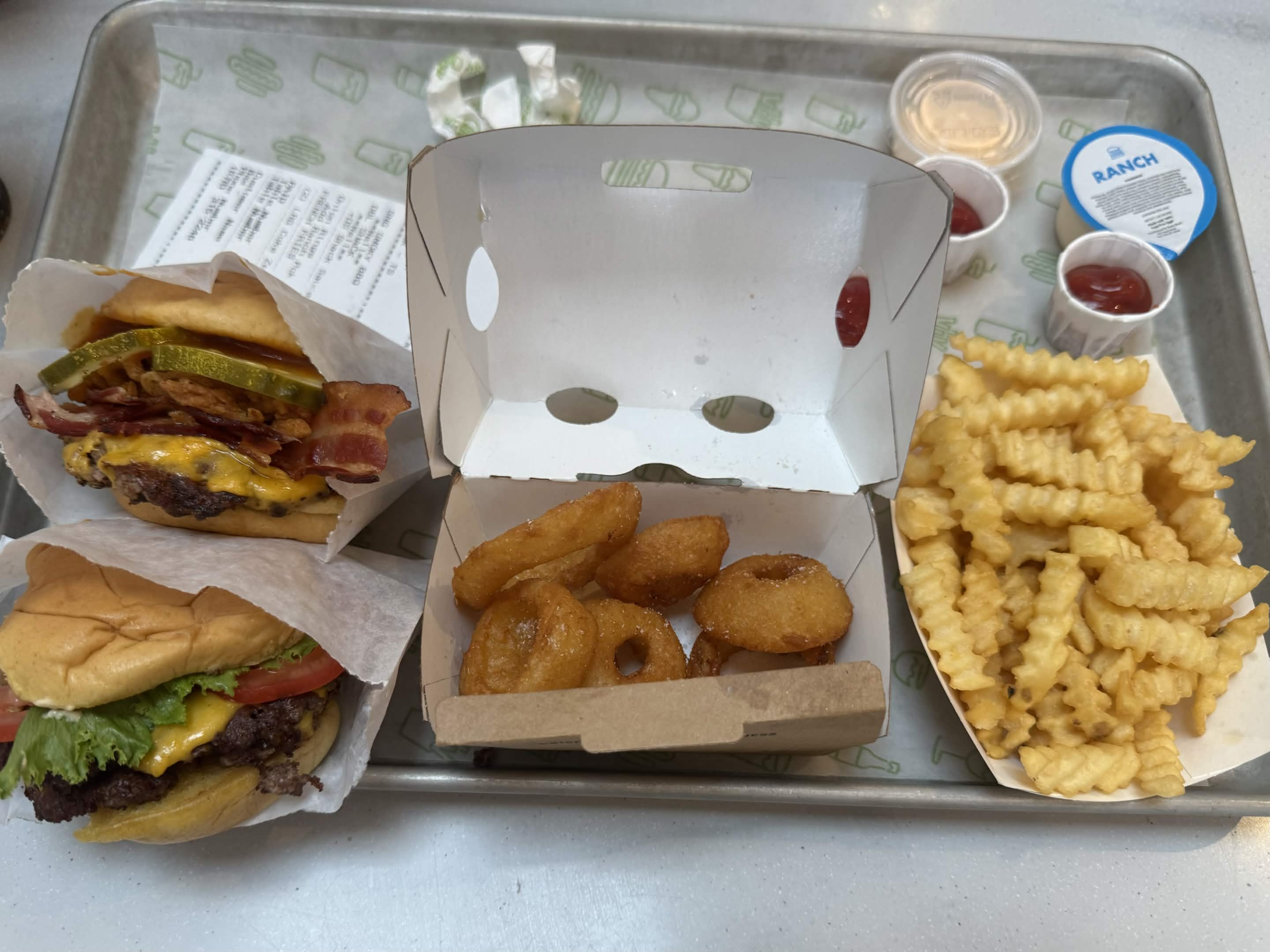 burgers onion rings crinkle fries