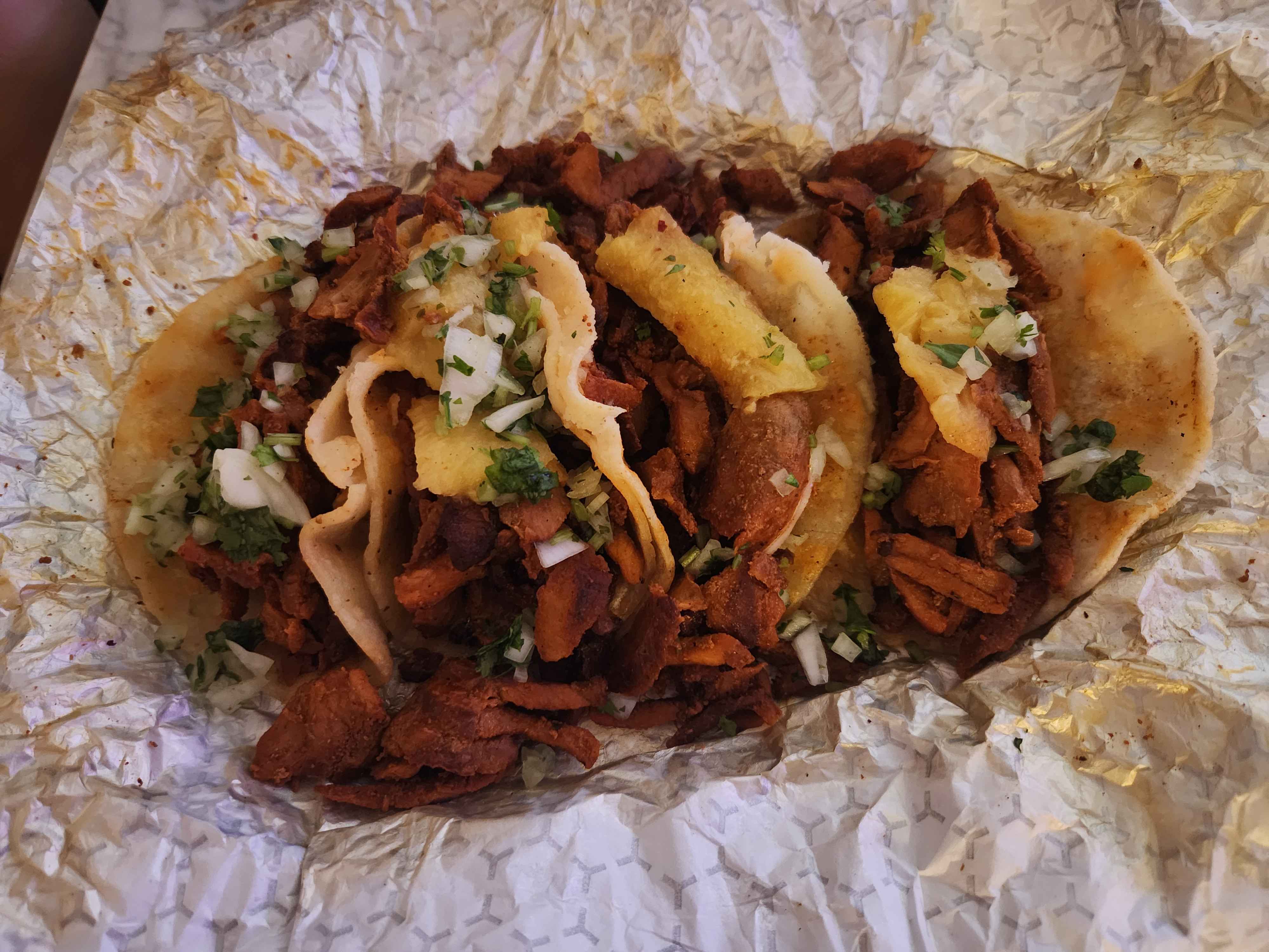 Tacos al pastor