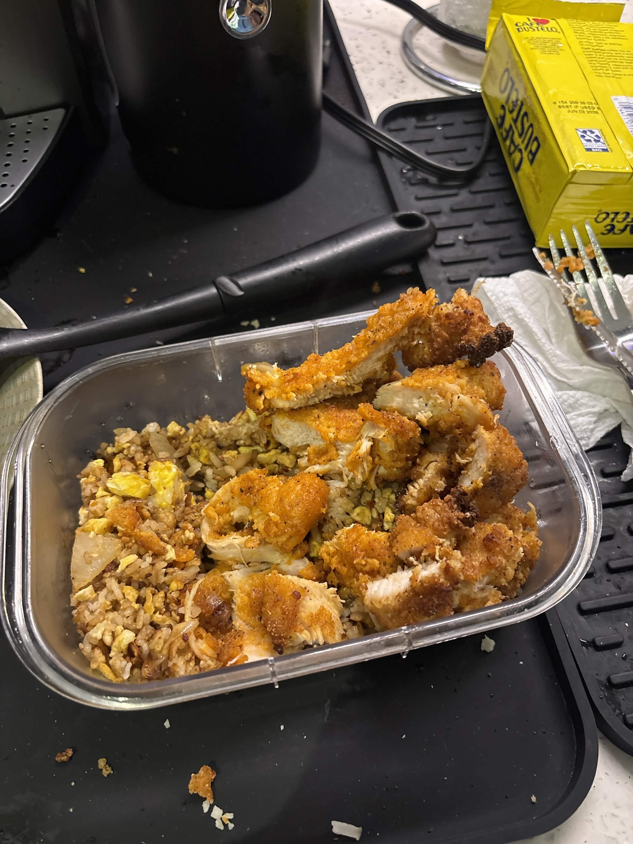 Fried rice with chicken.
