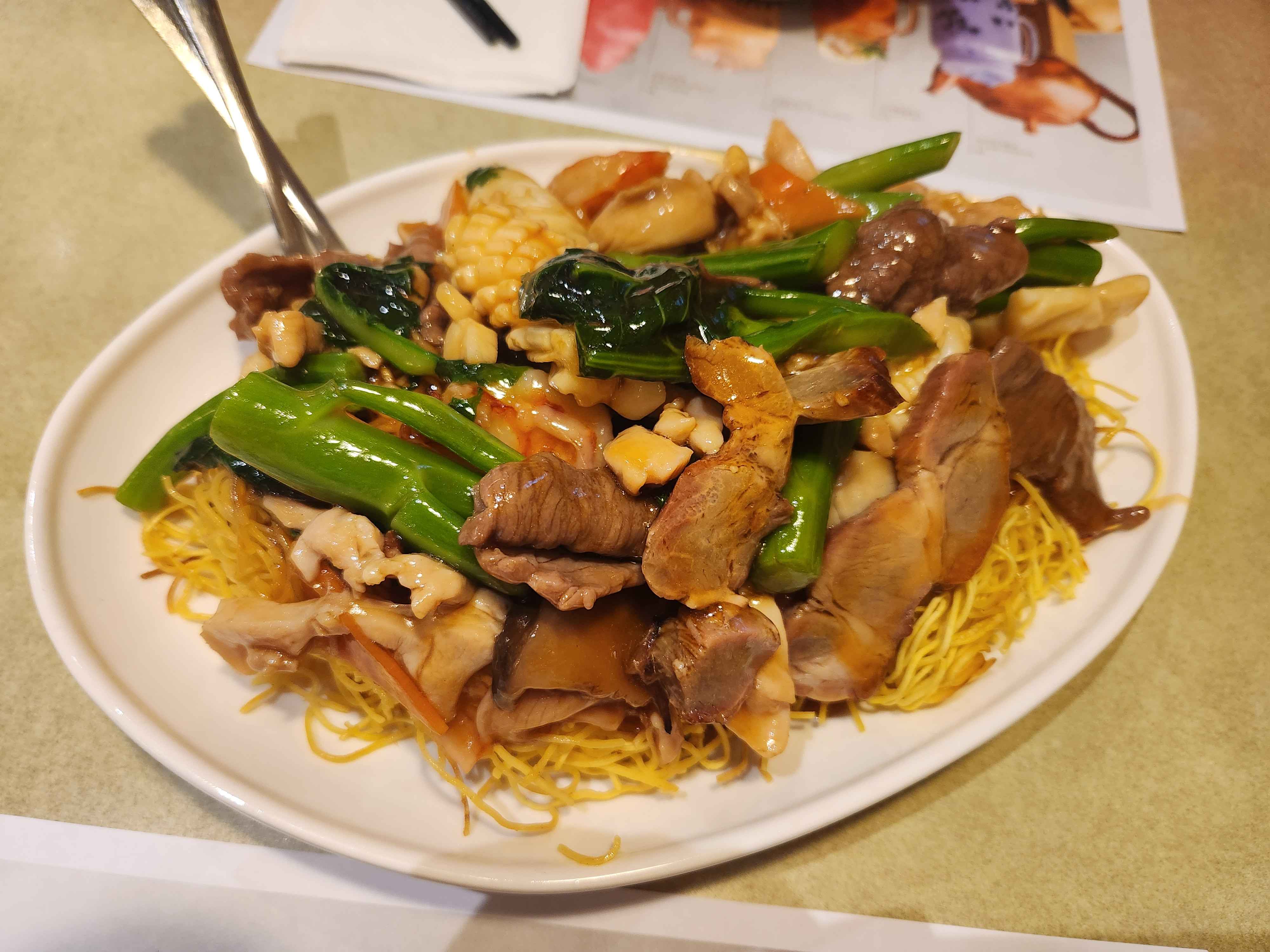 Crispy noodle stir-fry (1)