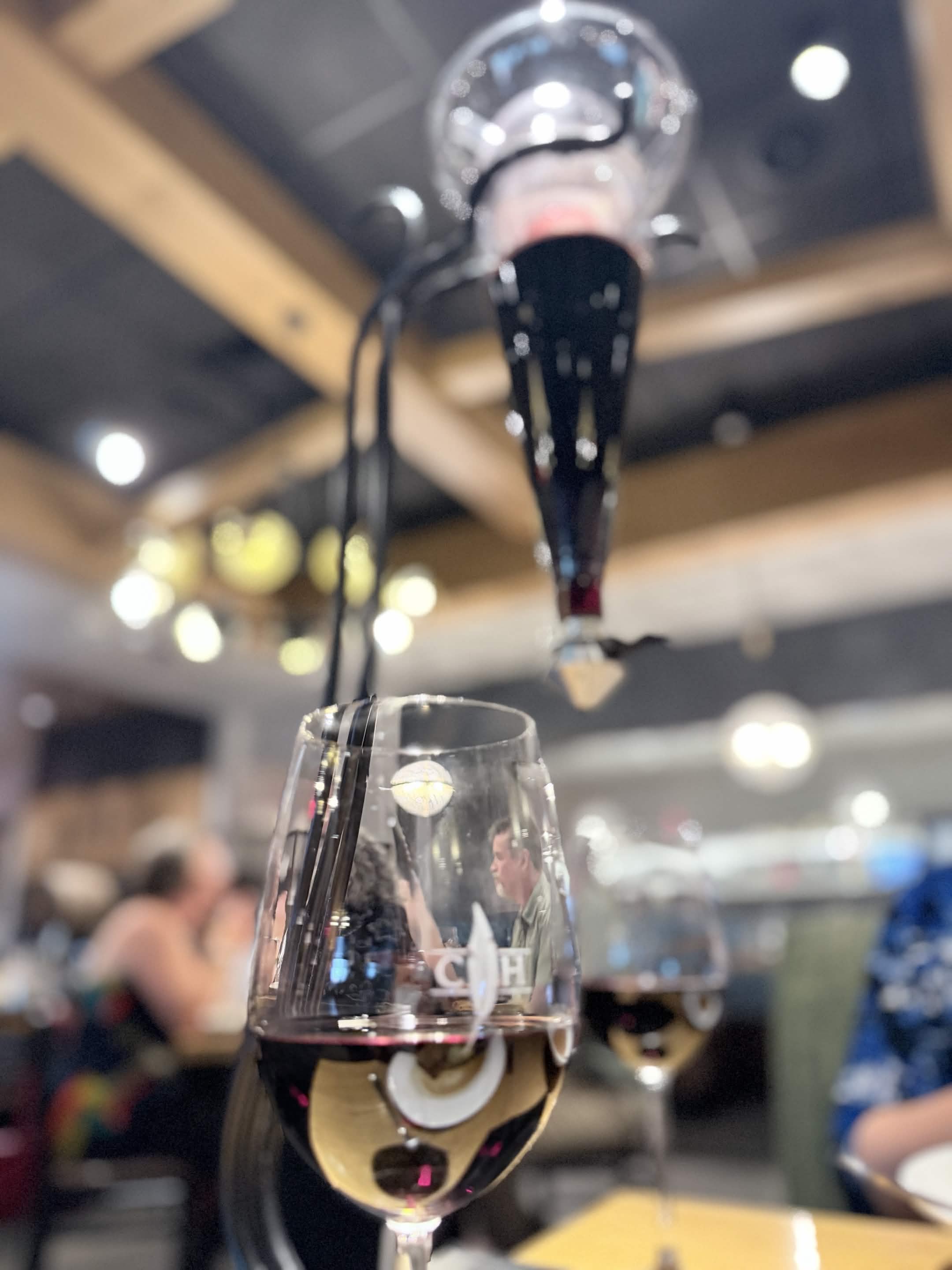 Wine decanting with glasses (3)