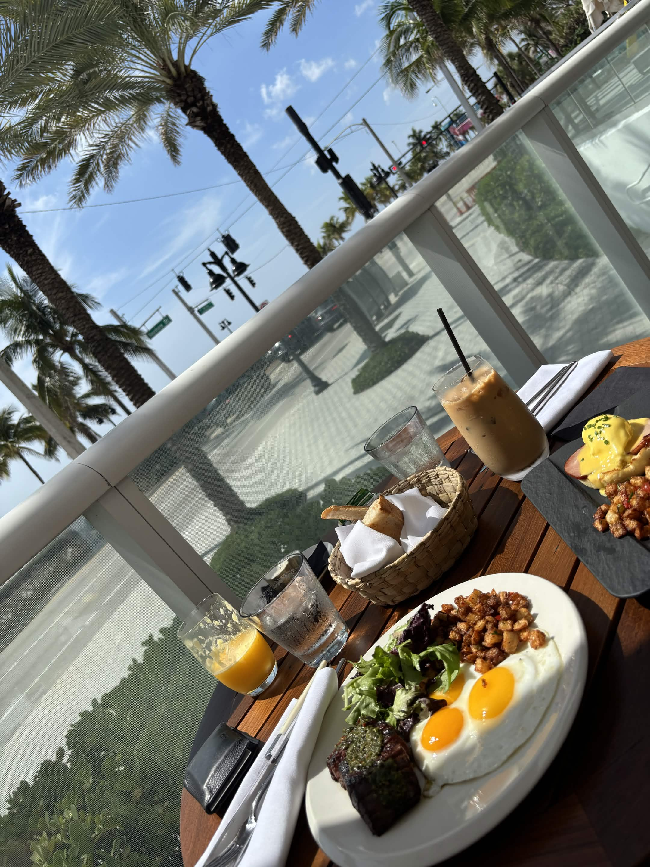 Steak and eggs with greens (2)