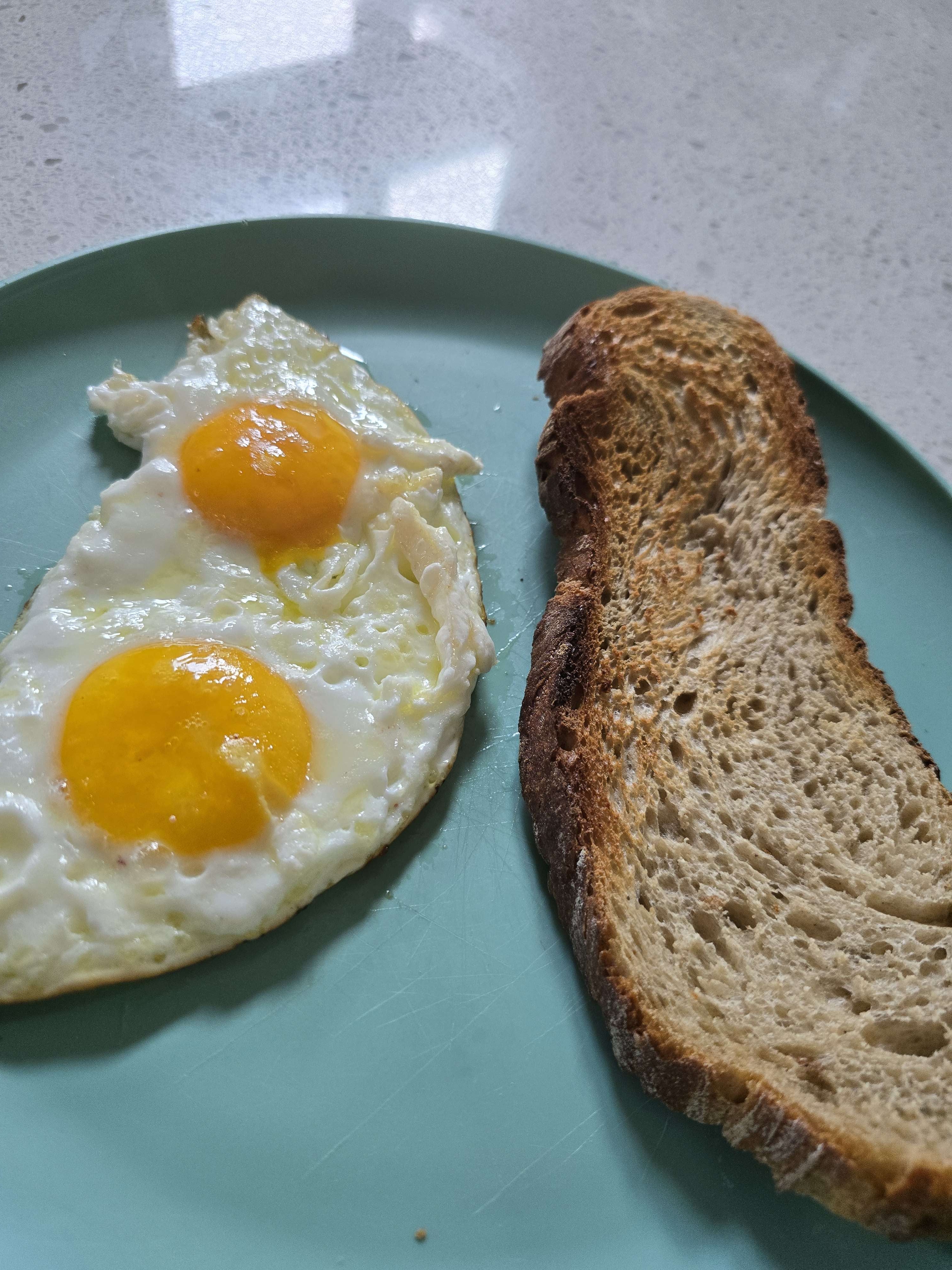 eggs n bread