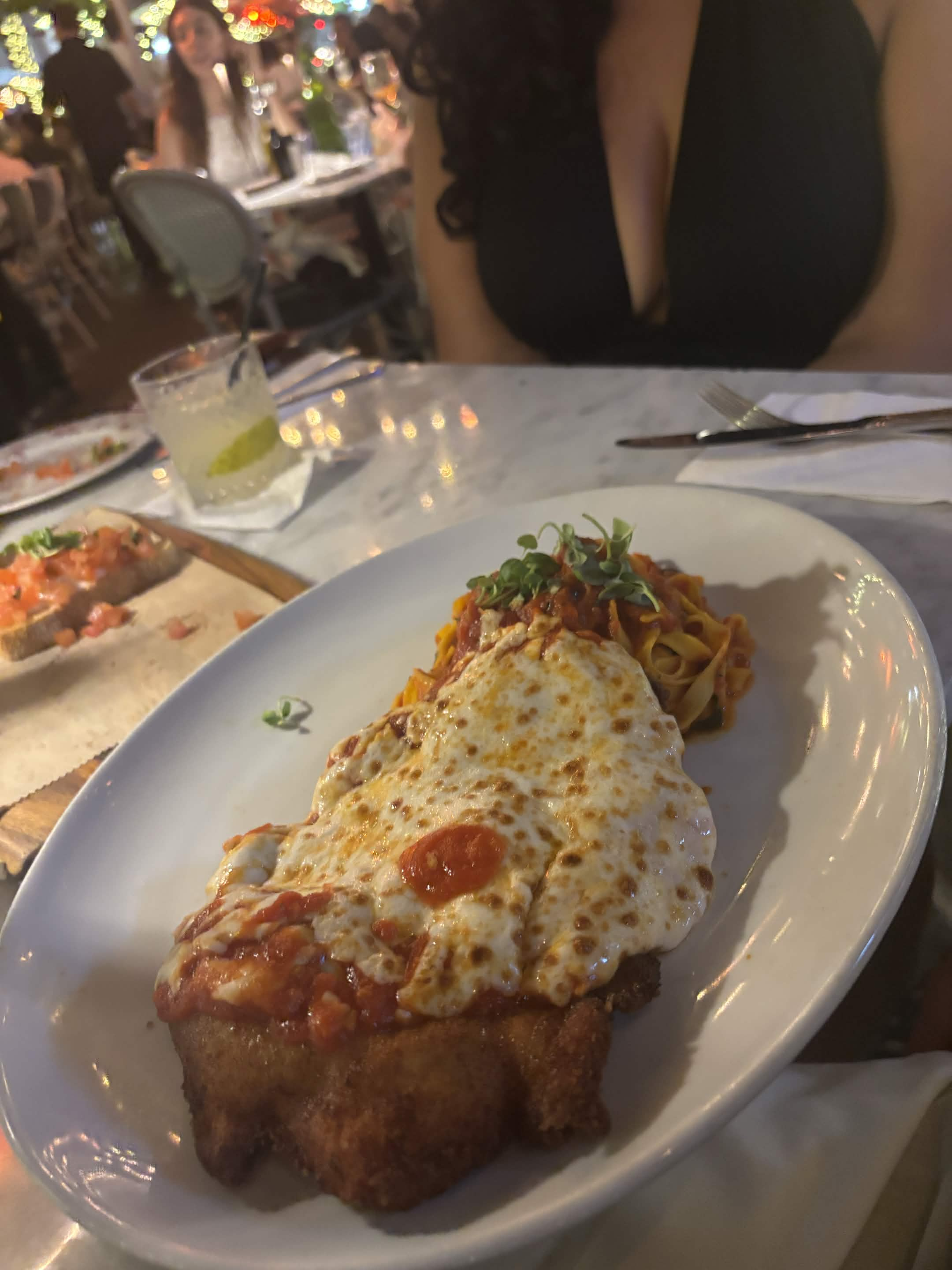 Chicken parmesan with pasta (2)