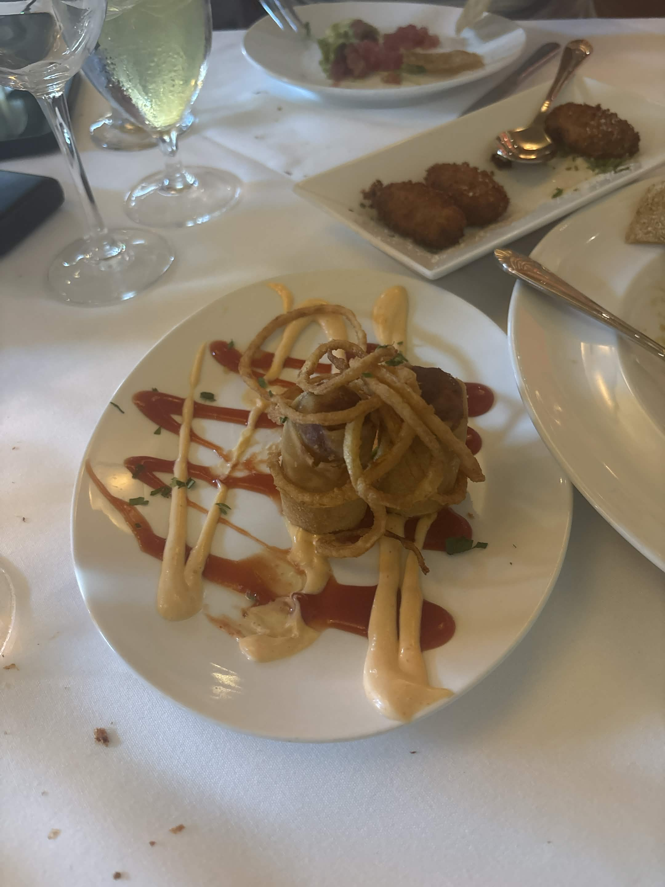 Onion rings with sauces (1)