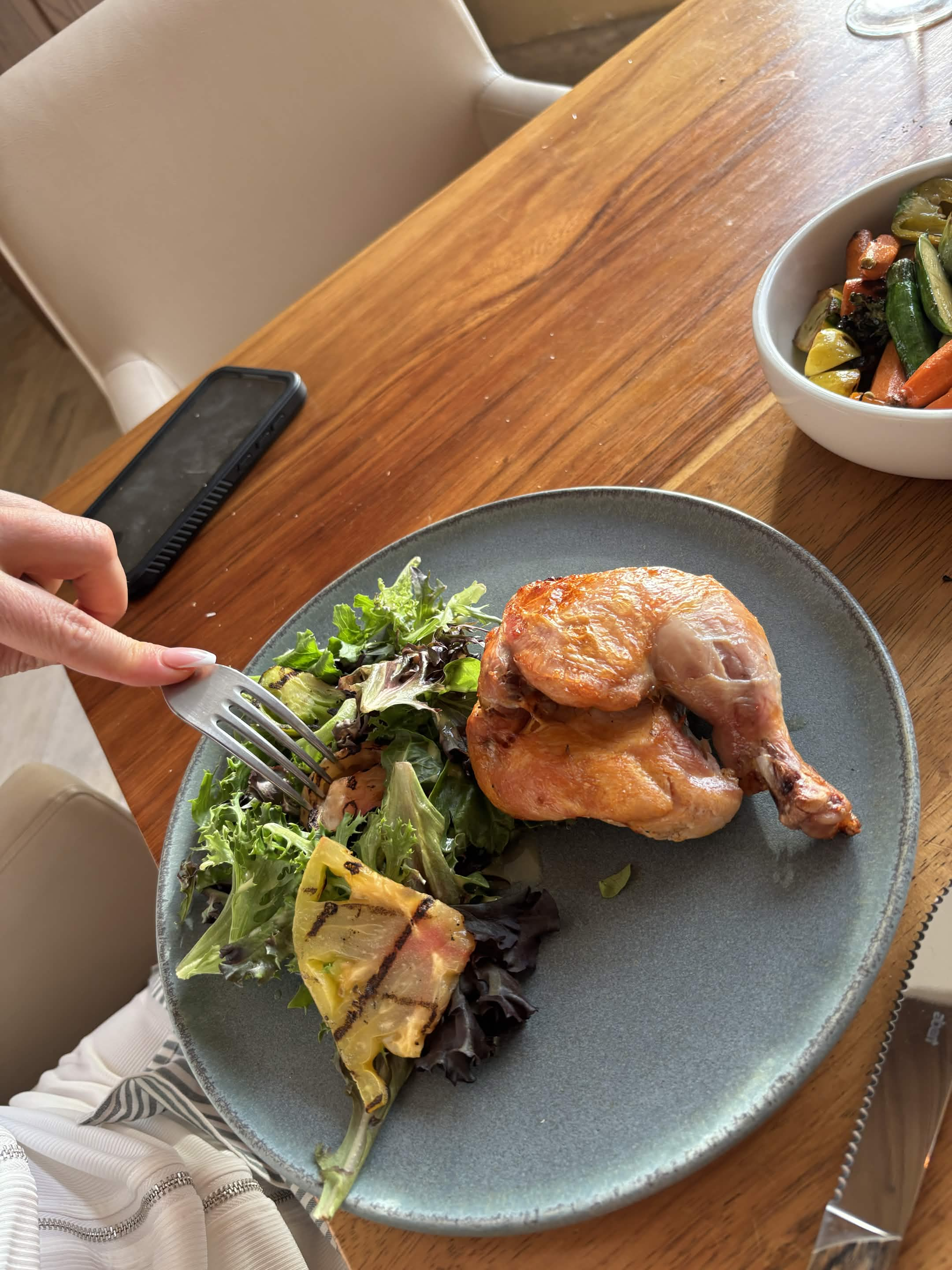 Roast chicken with salad (1)