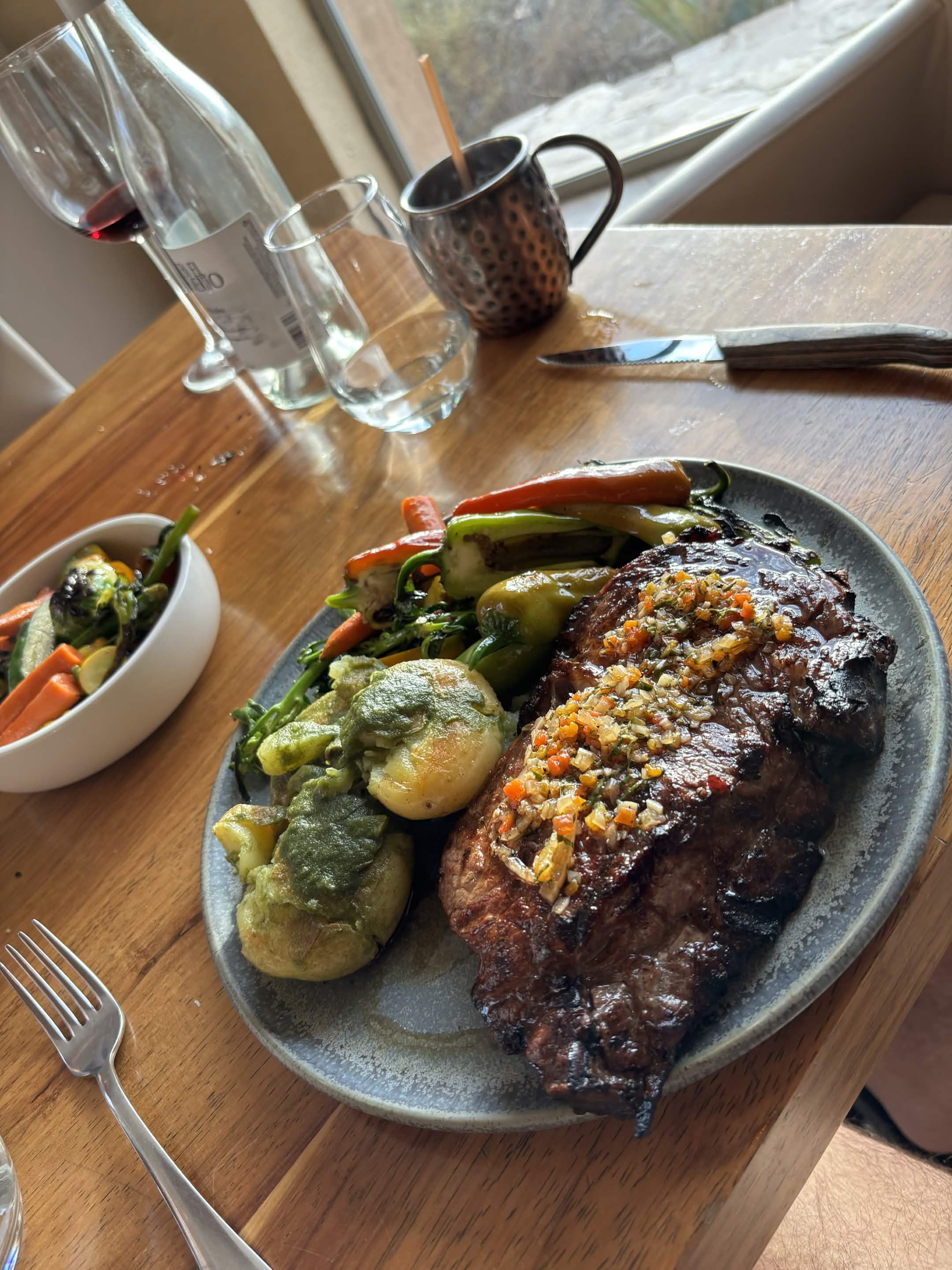 Steak with vegetables and potatoes (2)