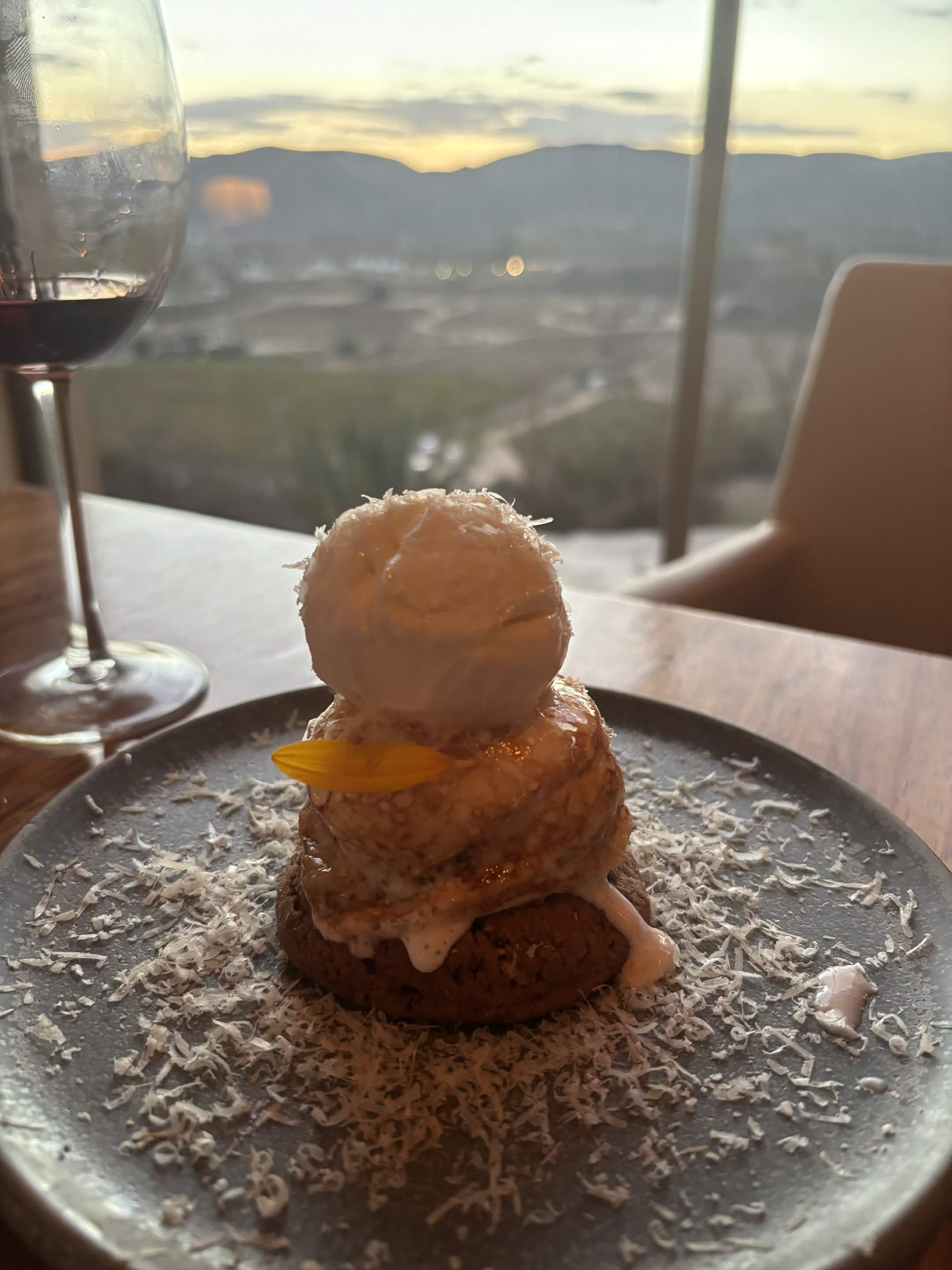 Cookie with ice cream