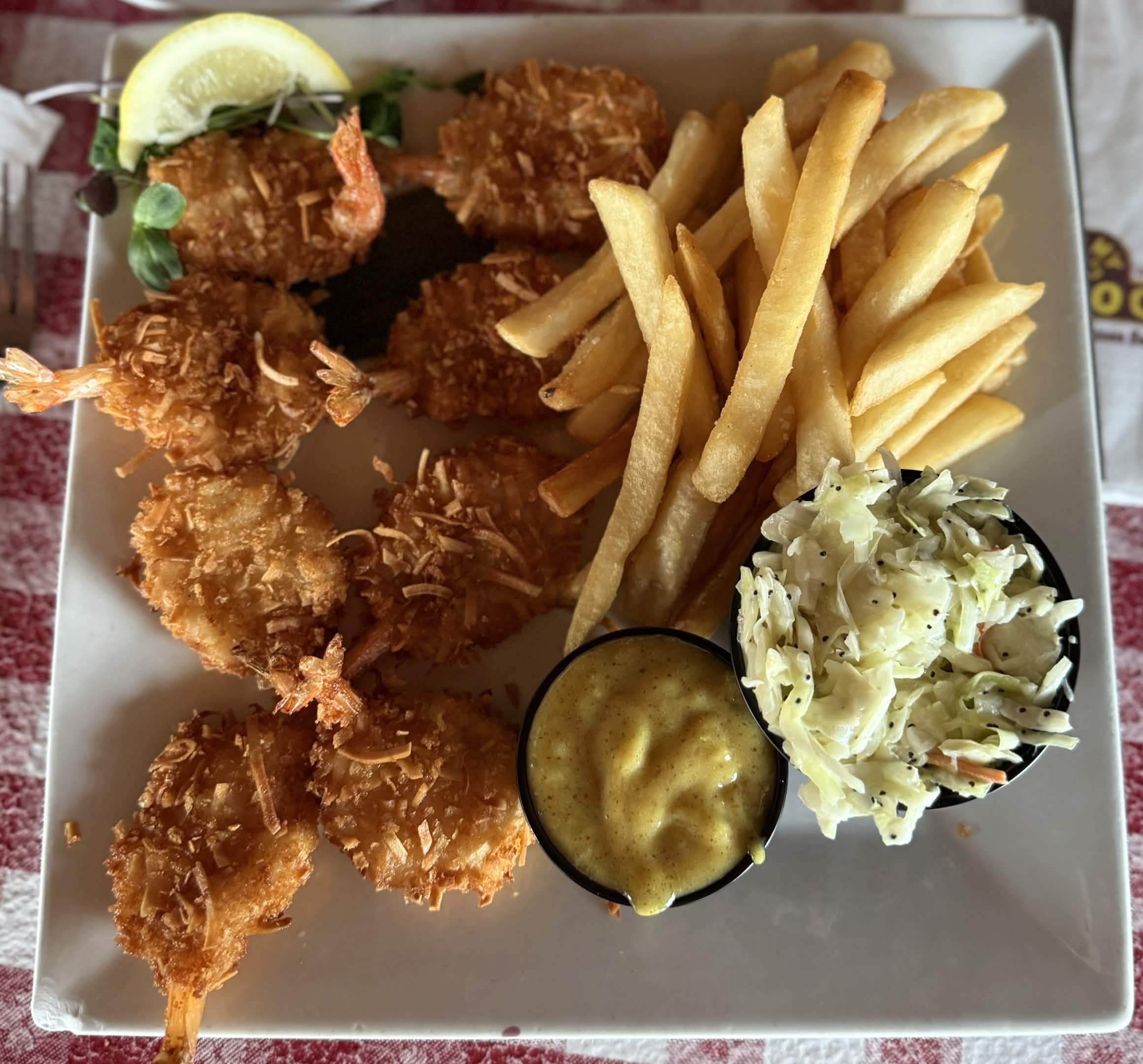 Coconut shrimp with fries (3)
