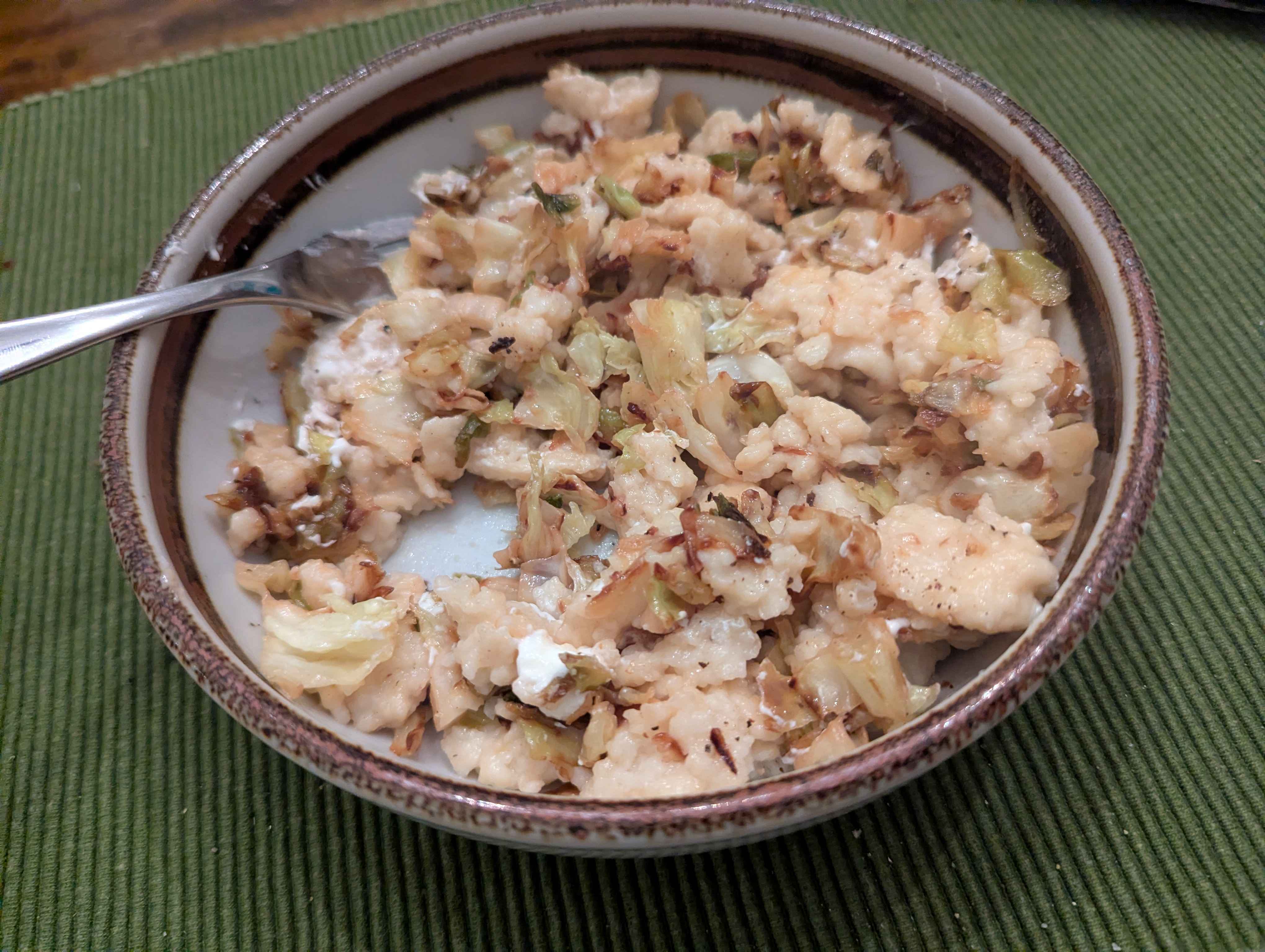 Noodles with cabbage